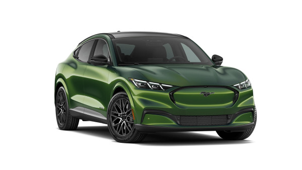 Ford Mustang Mach-E Xanh Mãnh Liệt Ford Mustang Mach-E Xanh Mãnh Liệt