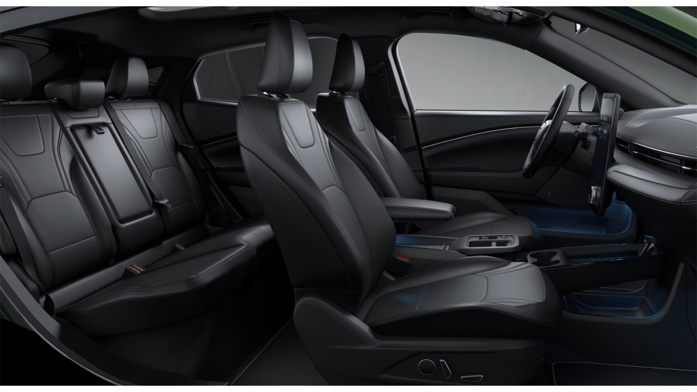 Ford Mustang Mach-E Xanh Mãnh Liệt Ford Mustang Mach-E Xanh Mãnh Liệt