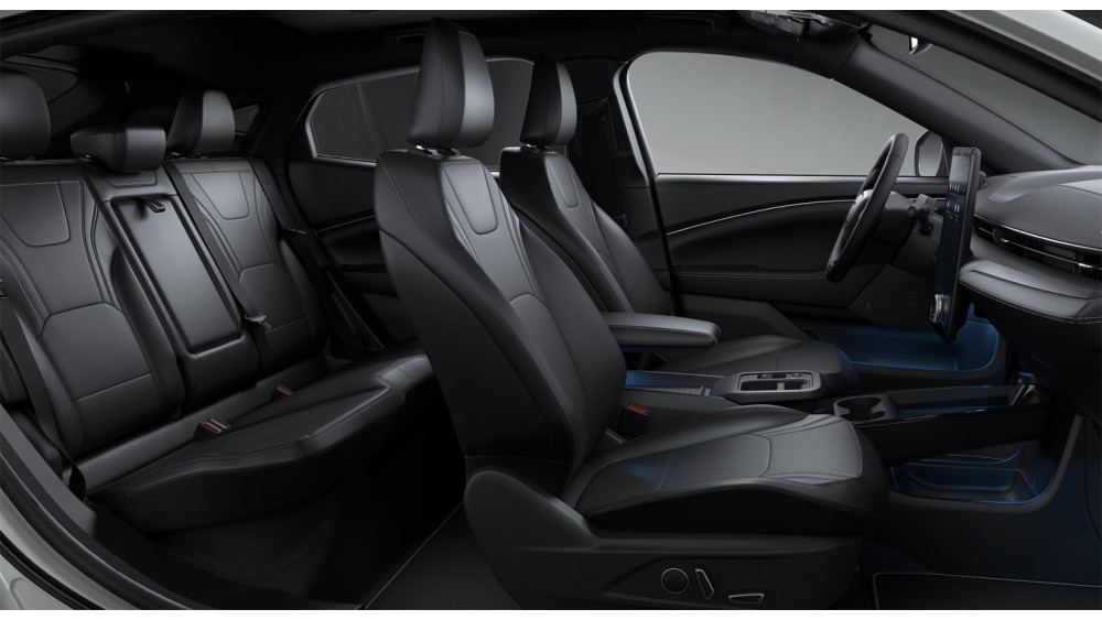 Ford Mustang Mach-E Trắng Ánh Sao Ford Mustang Mach-E Trắng Ánh Sao